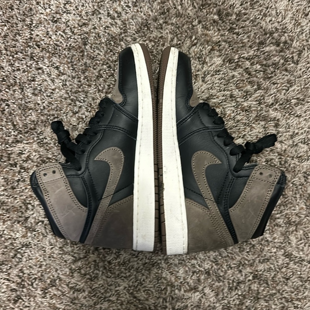 Mocha High top Air Jordan’s